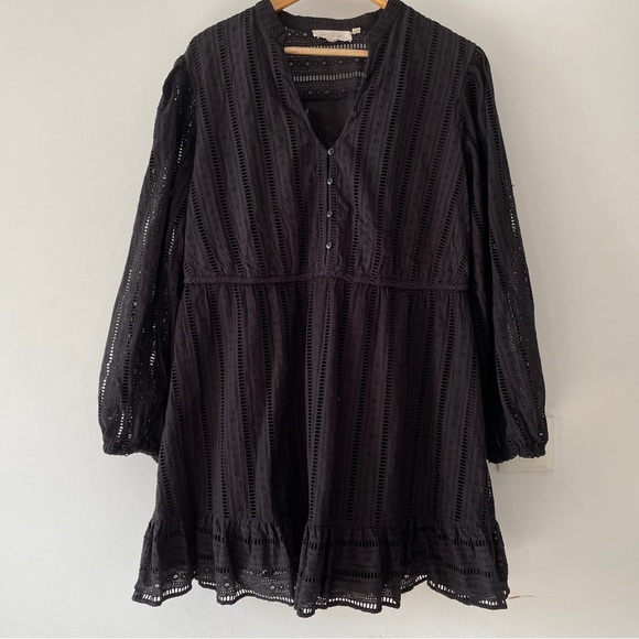 Black cutwork embroidered Dress - Picture 5 of 15